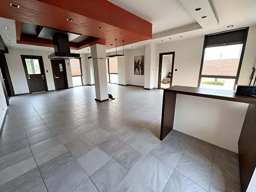 Immagine 4 di Negozio in vendita  in via Livenza a Vigonza