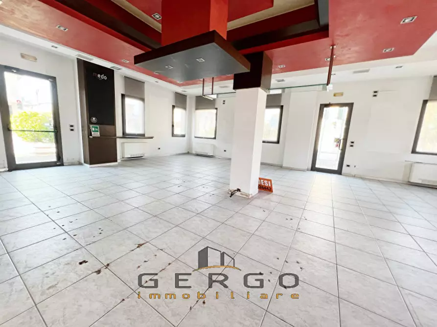 Immagine 8 di Negozio in vendita  in via Livenza a Vigonza