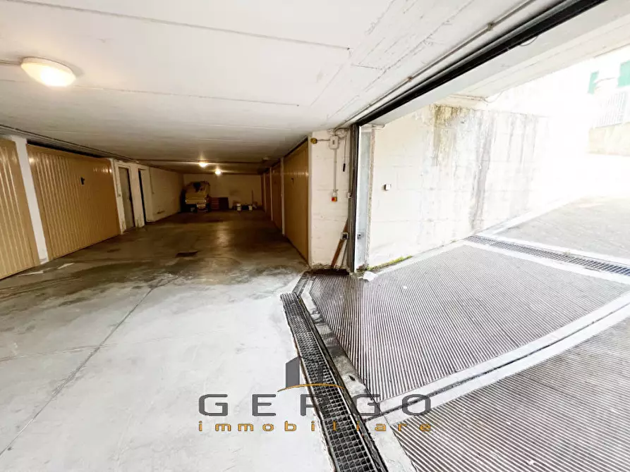 Immagine 15 di Negozio in vendita  in via Livenza a Vigonza