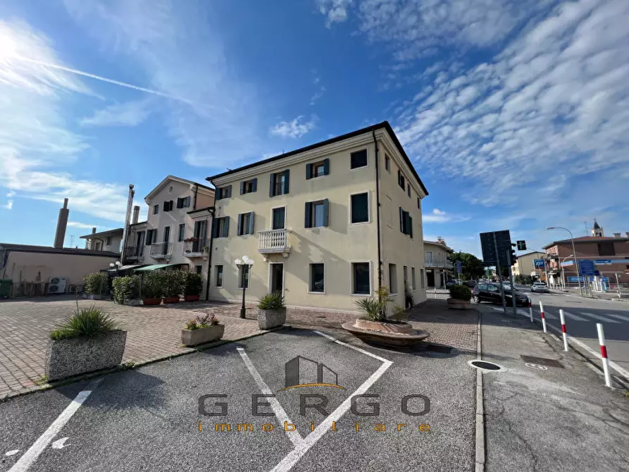 Immagine 17 di Negozio in vendita  in via Livenza a Vigonza