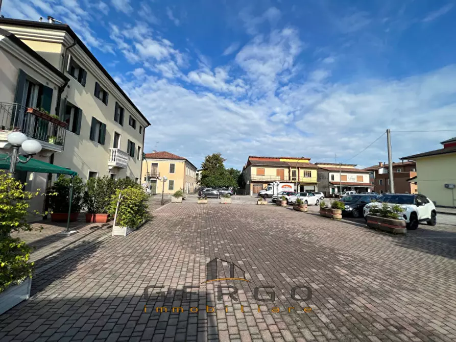 Immagine 21 di Negozio in vendita  in via Livenza a Vigonza