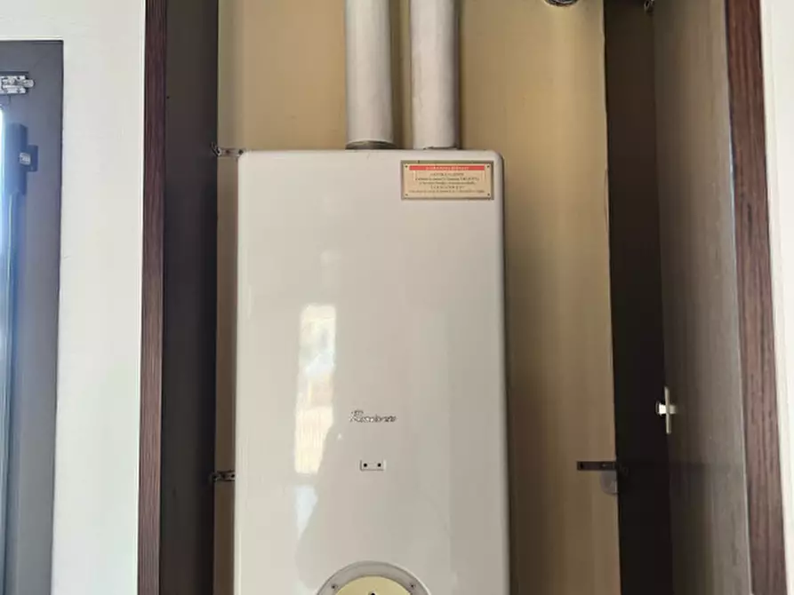 Immagine 22 di Negozio in vendita  in via Livenza a Vigonza