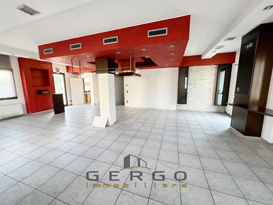 Immagine 24 di Negozio in vendita  in via Livenza a Vigonza