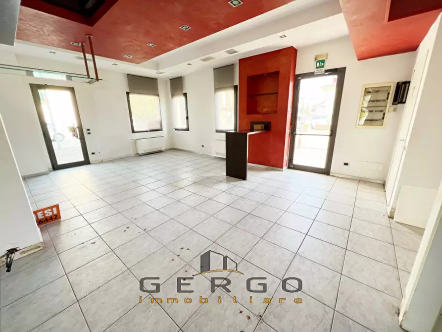 Immagine 27 di Negozio in vendita  in via Livenza a Vigonza