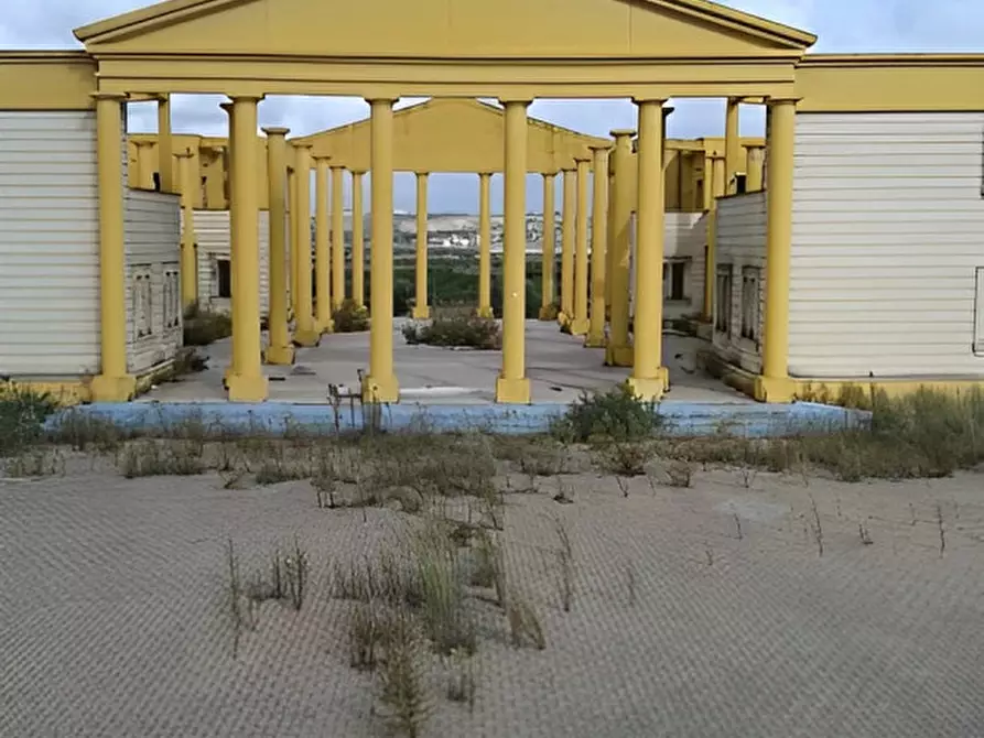 Immagine 2 di Attività commerciale in vendita  in SP3 a Montescaglioso