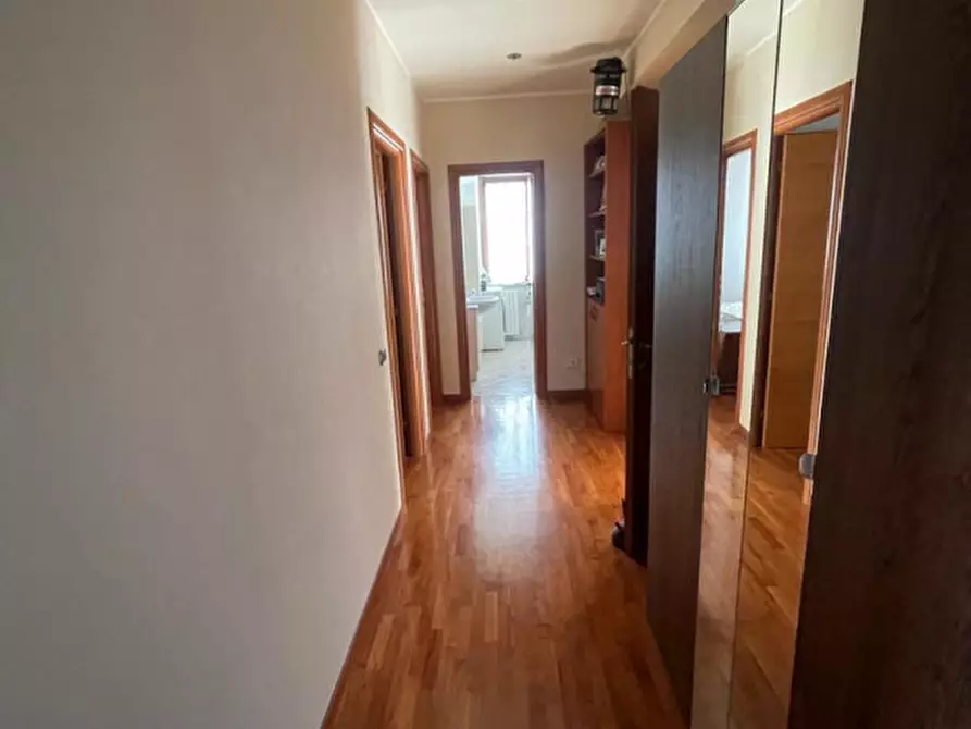 Immagine 13 di Appartamento in vendita  in VIA ARISTIDE MERLONI a Ancona