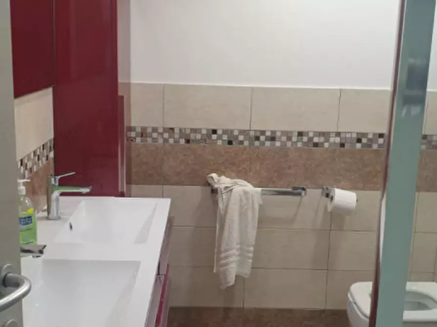 Immagine 27 di Appartamento in vendita  in VIA ARISTIDE MERLONI a Ancona