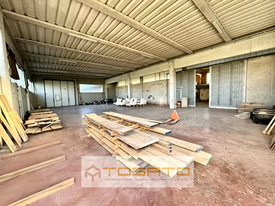 Immagine 4 di Capannone industriale in vendita  a Isola Rizza