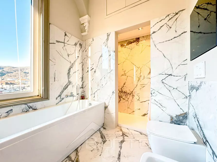 Immagine 21 di Appartamento in vendita  in Viale Varallo 5 a Borgosesia