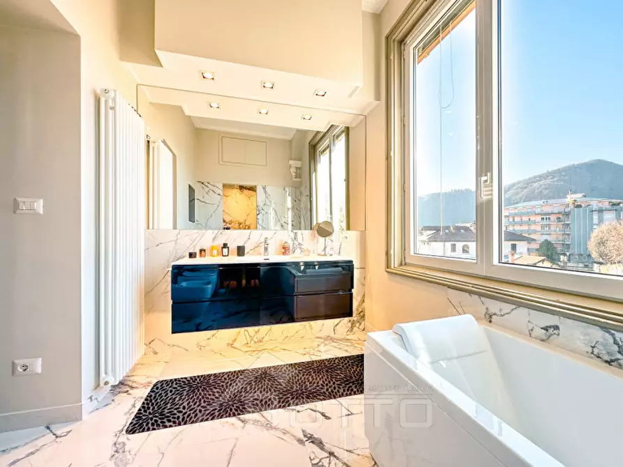 Immagine 23 di Appartamento in vendita  in Viale Varallo 5 a Borgosesia