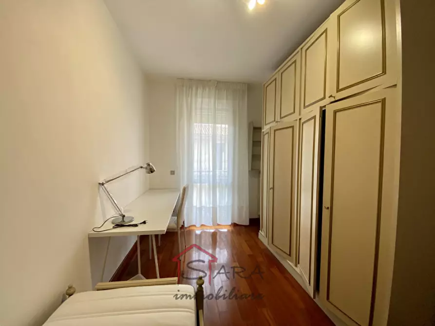Immagine 8 di Camera in affitto  in Via Sografi a Padova