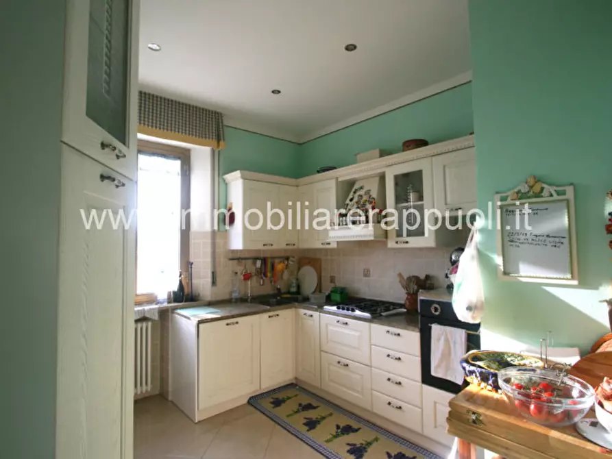 Immagine 3 di Appartamento in vendita  a Sinalunga