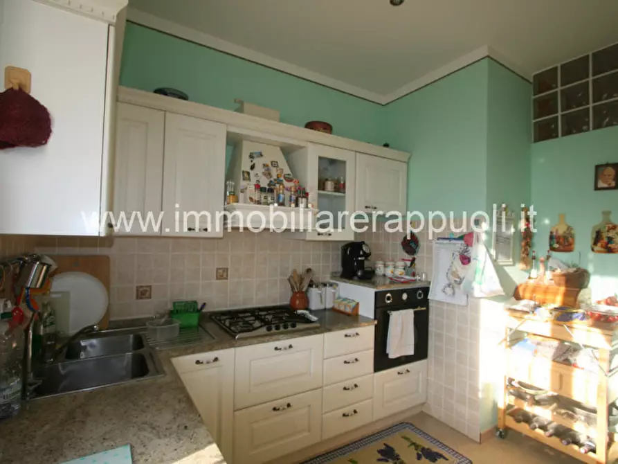 Immagine 4 di Appartamento in vendita  a Sinalunga