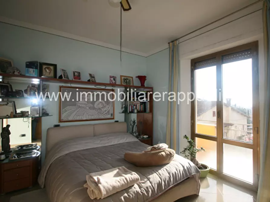 Immagine 5 di Appartamento in vendita  a Sinalunga