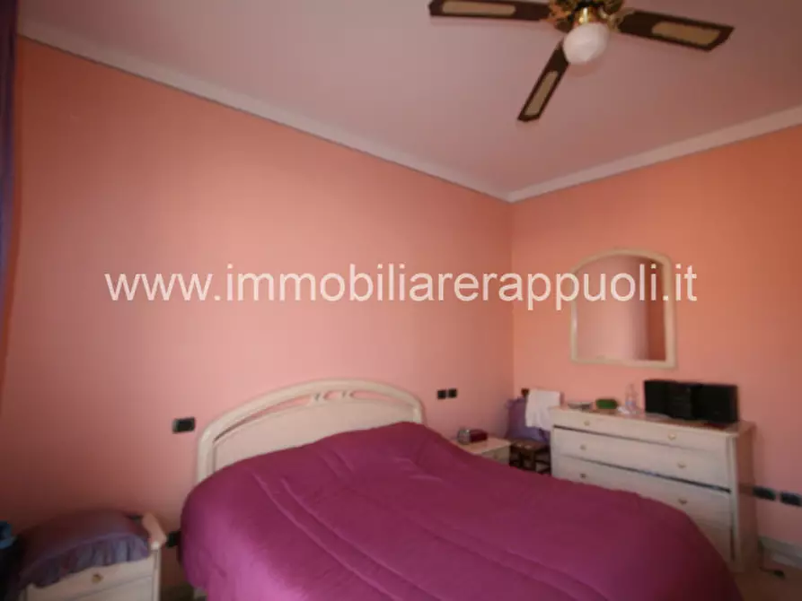 Immagine 13 di Appartamento in vendita  a Sinalunga