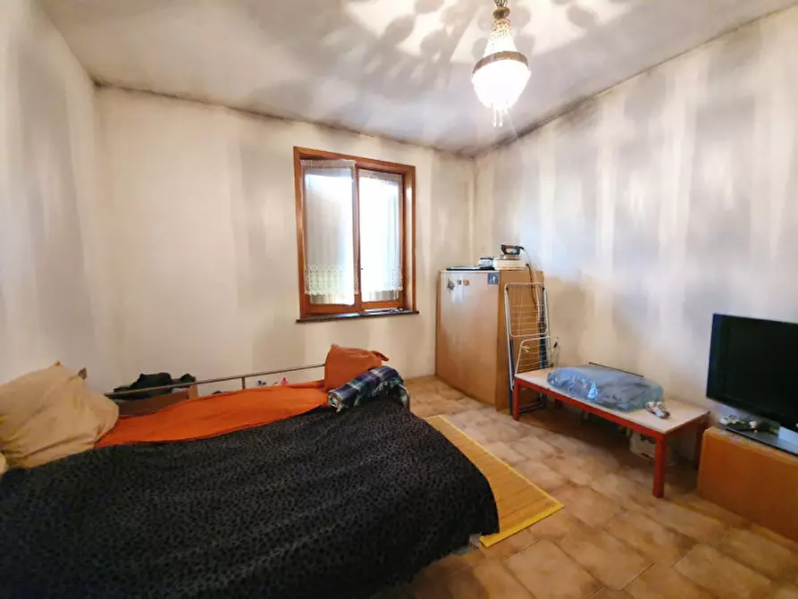 Immagine 7 di Appartamento in vendita  in Strada Romitaggio n.2 a Fontevivo