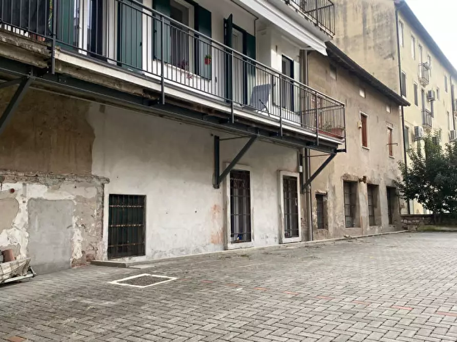 Immagine 6 di Posto auto in vendita  in Via dei Mille, 35 a Vicenza