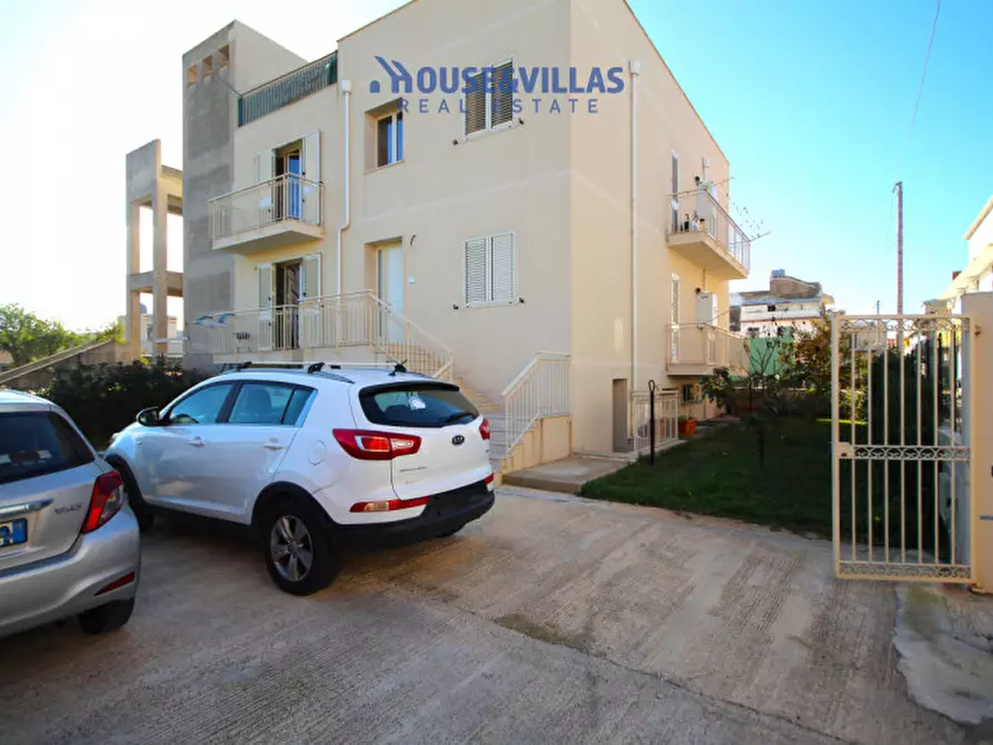 Immagine 5 di Villa in vendita  in viale papa giovanni paolo secondo a Avola