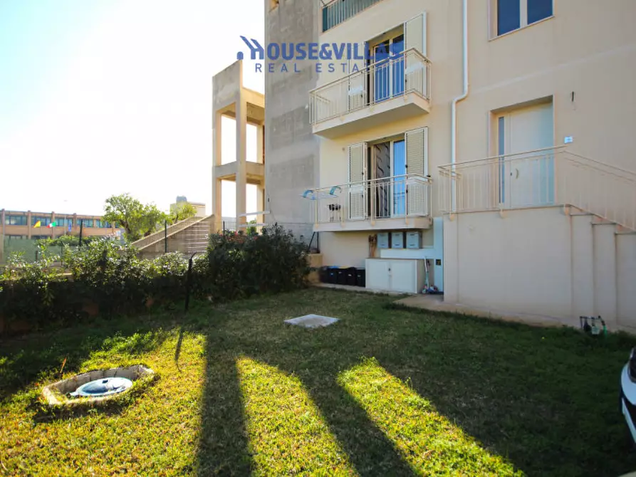 Immagine 7 di Villa in vendita  in viale papa giovanni paolo secondo a Avola