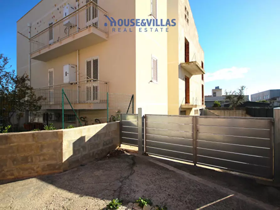 Immagine 8 di Villa in vendita  in viale papa giovanni paolo secondo a Avola