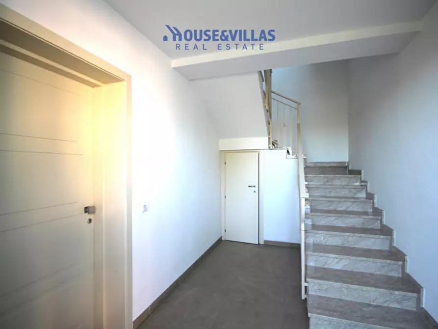 Immagine 12 di Villa in vendita  in viale papa giovanni paolo secondo a Avola