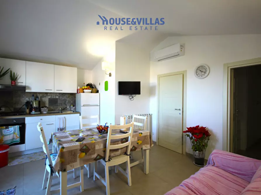 Immagine 38 di Villa in vendita  in viale papa giovanni paolo secondo a Avola