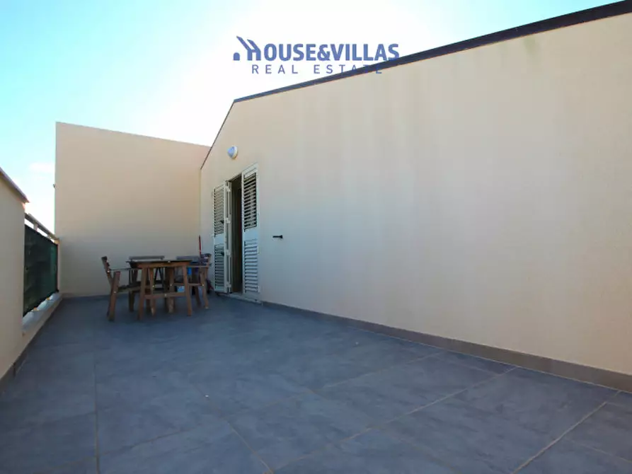 Immagine 46 di Villa in vendita  in viale papa giovanni paolo secondo a Avola