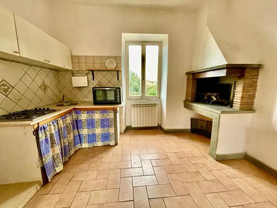 Immagine 1 di Appartamento in vendita  in via di Campo Giordano a Vetralla