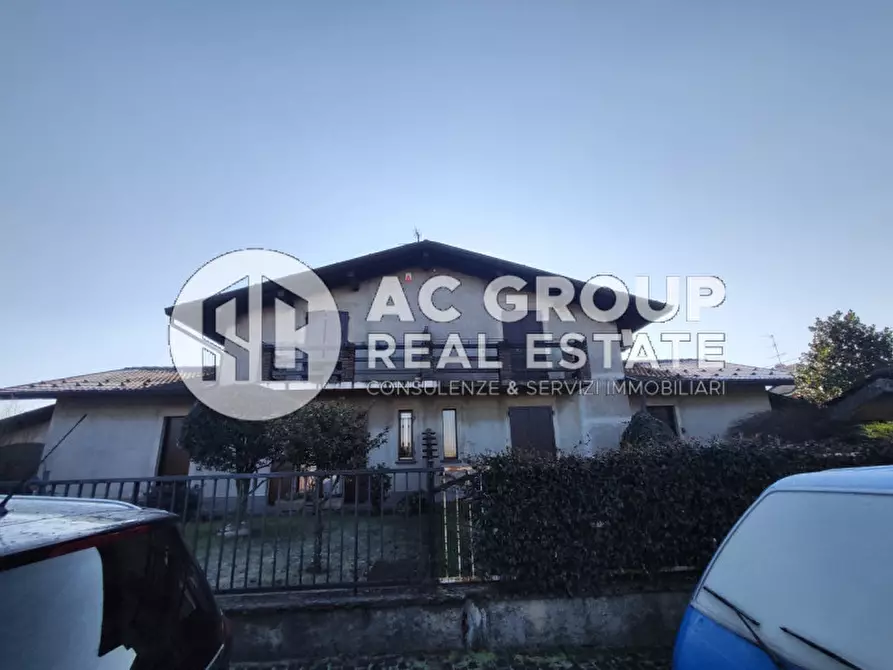 Immagine 1 di Villa in vendita  in Via Lazio 49 a Lentate Sul Seveso
