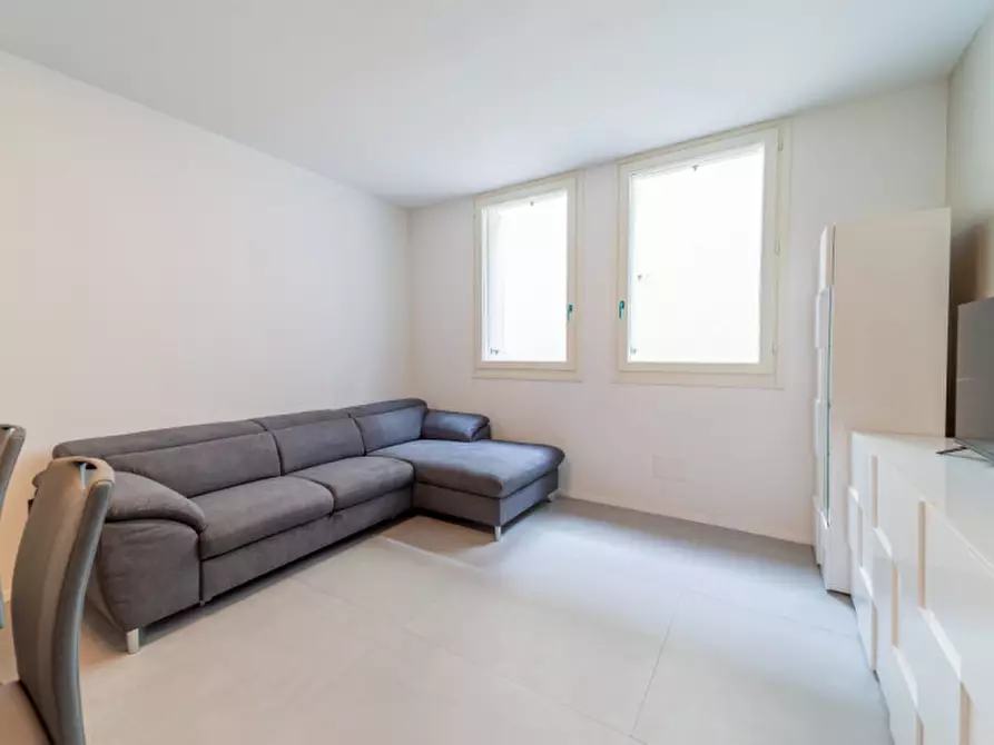 Immagine 13 di Appartamento in affitto  in Borgo Tommasini a Parma