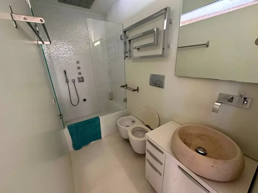 Immagine 15 di Appartamento in vendita  in Via Racca a Camogli