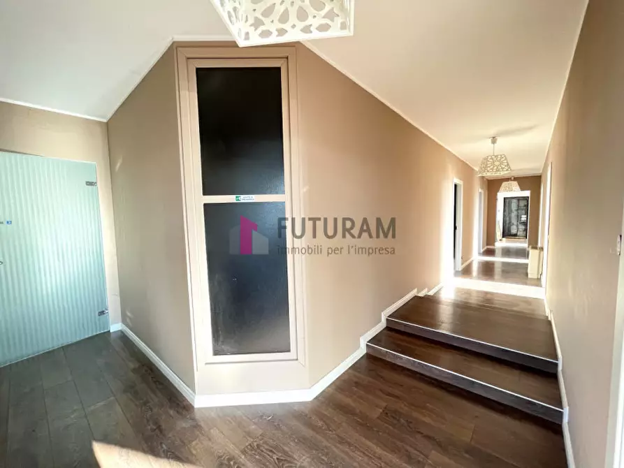 Immagine 3 di Ufficio in affitto  in via del santo a Limena