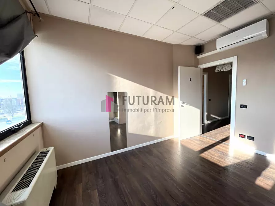 Immagine 5 di Ufficio in affitto  in via del santo a Limena