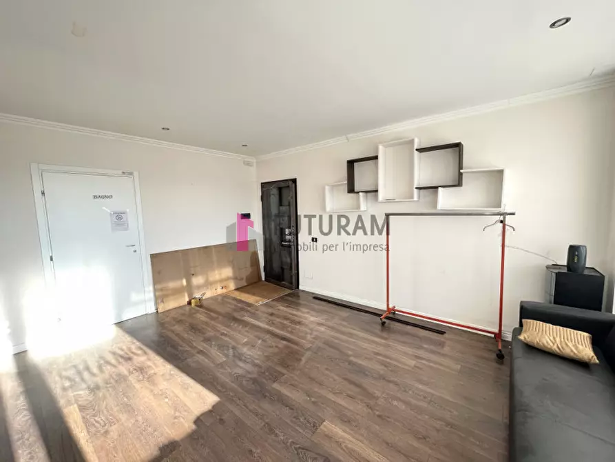 Immagine 10 di Ufficio in affitto  in via del santo a Limena