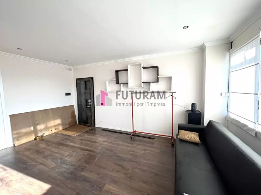 Immagine 11 di Ufficio in affitto  in via del santo a Limena