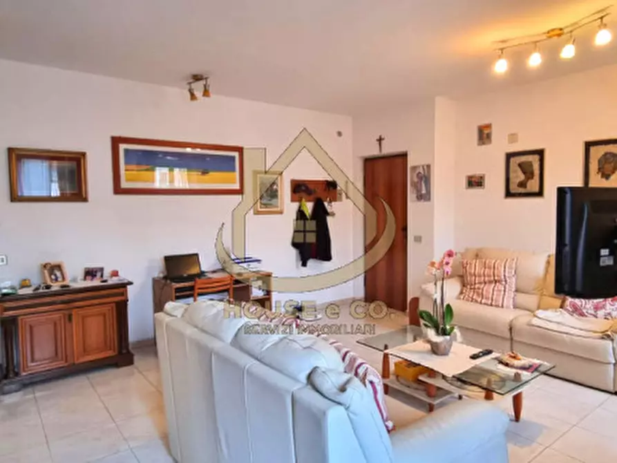 Immagine 1 di Appartamento in vendita  in Corso Genova a Vigevano