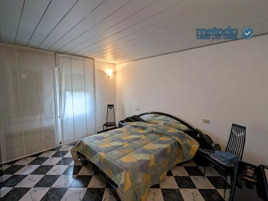 Immagine 24 di Casa trifamiliare in vendita  a Gavello