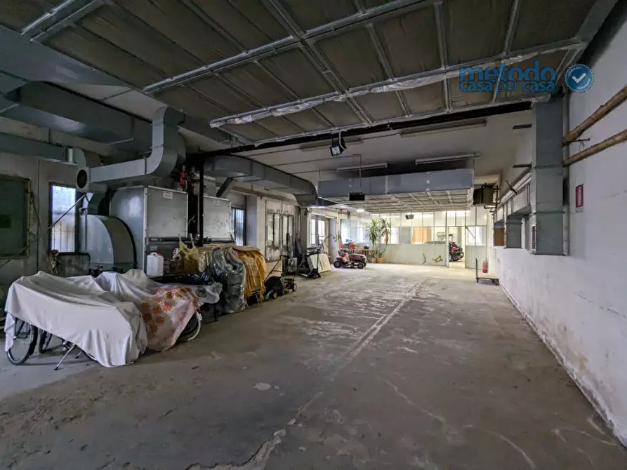 Immagine 30 di Casa trifamiliare in vendita  a Gavello