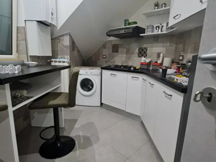 Immagine 7 di Appartamento in vendita  in Piazza Ottocalli a Napoli