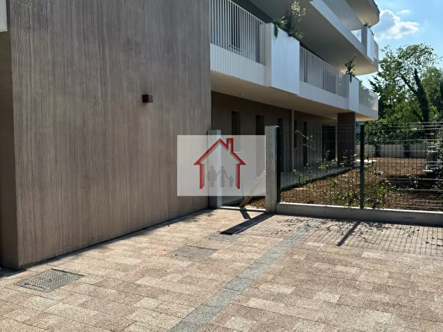 Immagine 17 di Appartamento in vendita  a Treviso