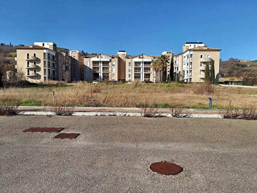 Immagine 10 di Terreno in vendita  in C. da Peschiera, N. snc a Macerata