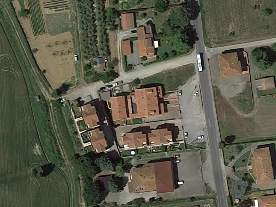 Immagine 8 di Terreno in vendita  in C. da Peschiera, N. snc a Macerata