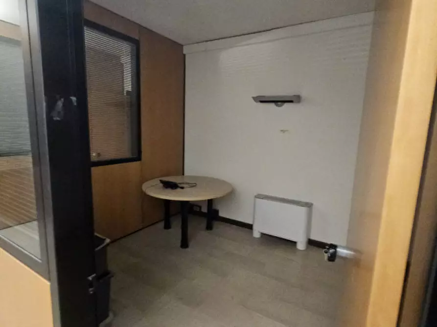 Immagine 18 di Ufficio in affitto  in via Altinate a Padova