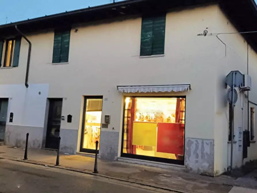 Immagine 1 di Appartamento in vendita  in Via Molino di Sopra a Ghedi