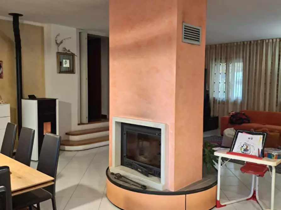 Immagine 2 di Casa bifamiliare in vendita  a Monselice