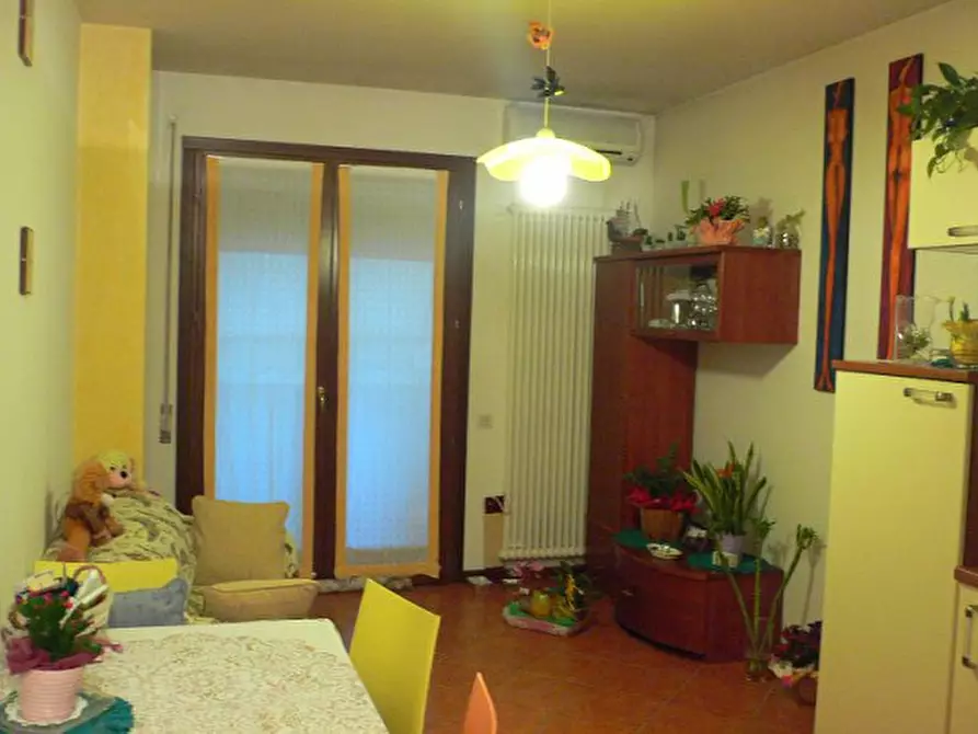 Immagine 1 di Appartamento in vendita  in via Anna Frank a Creazzo
