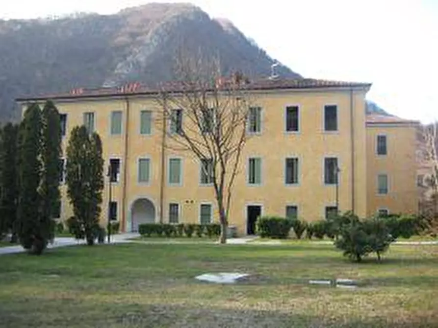 Immagine 1 di Appartamento in vendita  a Vittorio Veneto