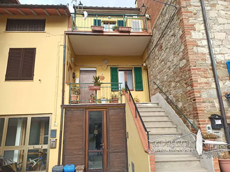 Immagine 4 di Villetta a schiera in vendita  in macchie a Castiglione Del Lago