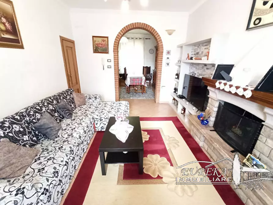 Immagine 6 di Villetta a schiera in vendita  in macchie a Castiglione Del Lago