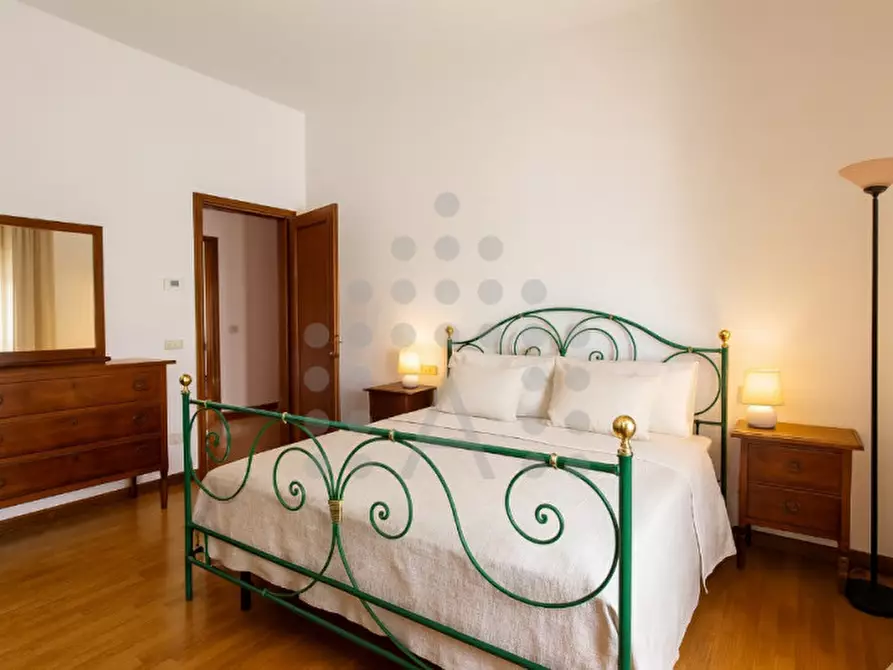 Immagine 1 di Appartamento in vendita  in viale delle terme a Abano Terme